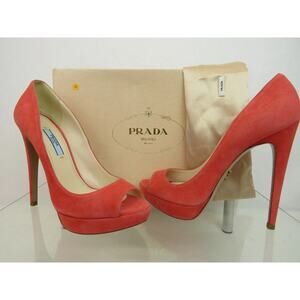 NIB PRADA 1KP150 CORAL SUEDE GOLD LOGO PEEP TOE PLATFORM PUMPS 37.5 ITALY
